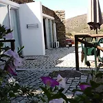 Moradias Douro Internacional * 프라익소데에스파다아신타