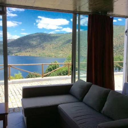 Hotell Moradias Douro Internacional *