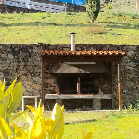 Hotell Moradias Douro Internacional *