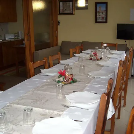 Hotell Moradias Douro Internacional *