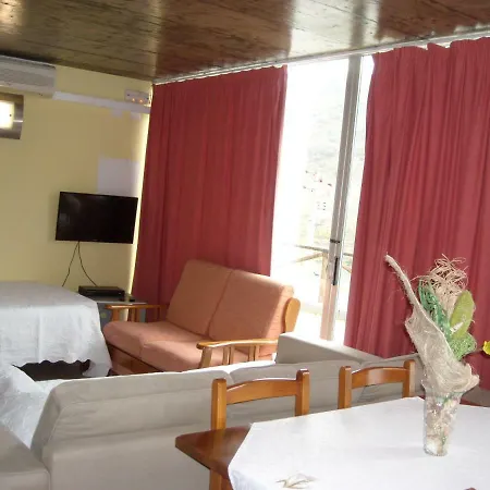 Hotell Moradias Douro Internacional *