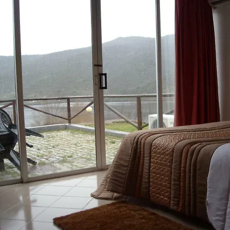Moradias Douro Internacional 假日公园 *