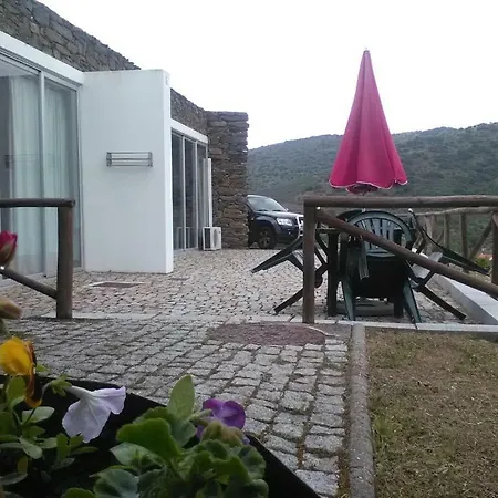 Moradias Douro Internacional Freixo de Espada à Cinta