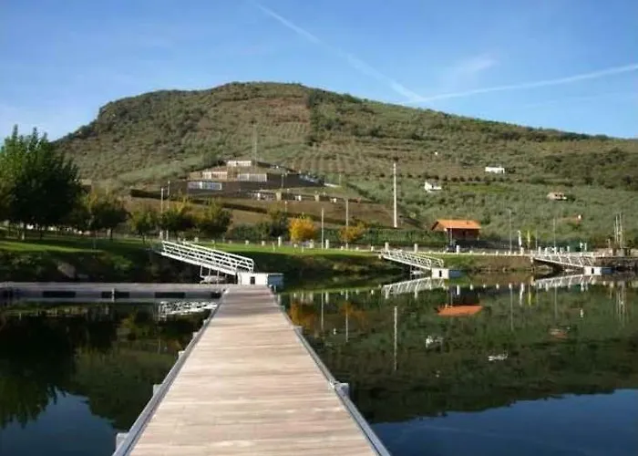 Moradias Douro Internacional * 프라익소데에스파다아신타